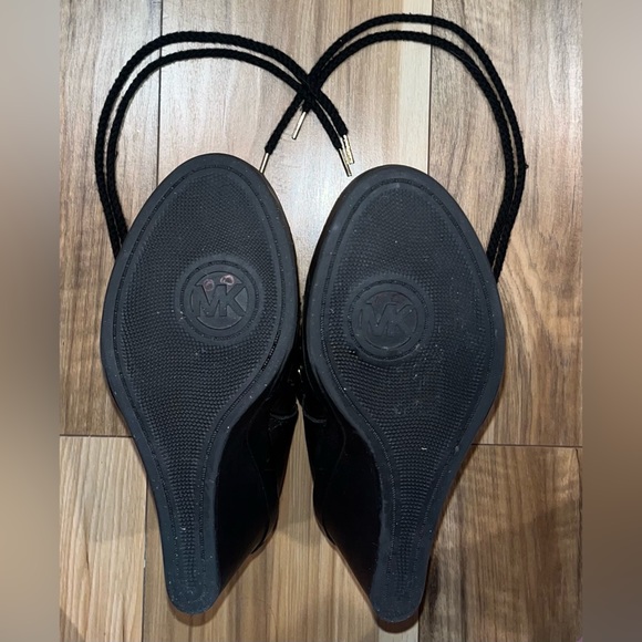 Michael Kors Shearling Sheep Fur And Leather Upper Sole,Wedge Heel Women Booties - Picture 5 of 8